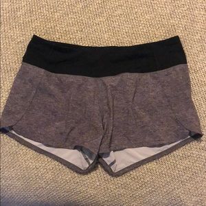 Lululemon run times short